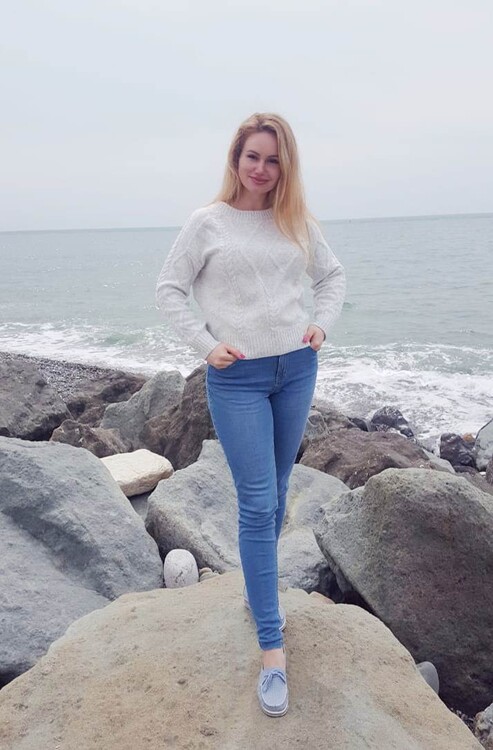 Ludmila13 benefits to dating european man