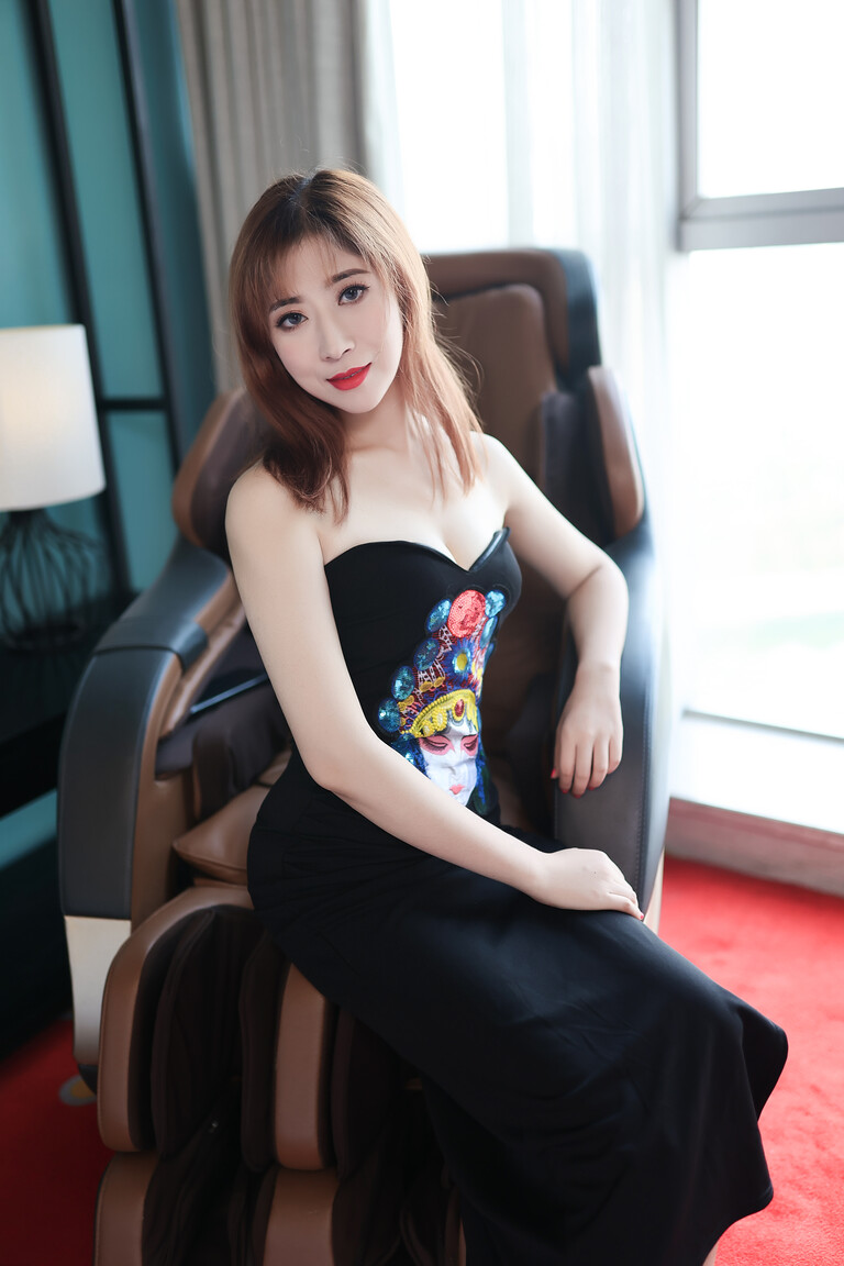 jiangshuan dating eastern european man