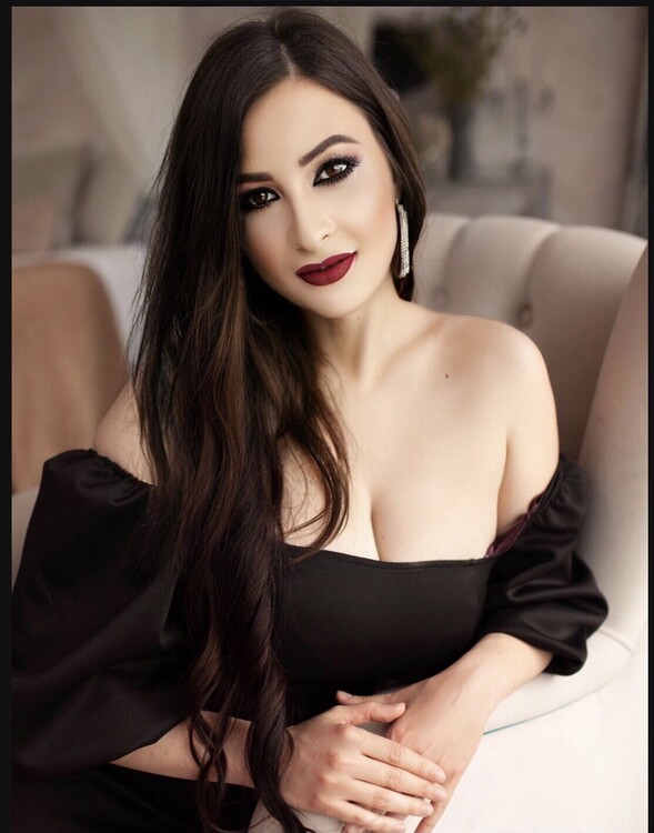 Elena eastern european dating sites