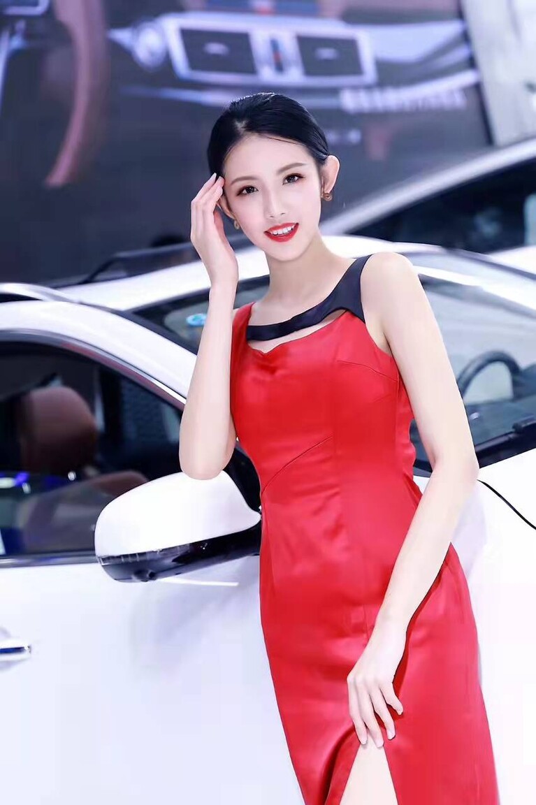 Huangyiting european dating app