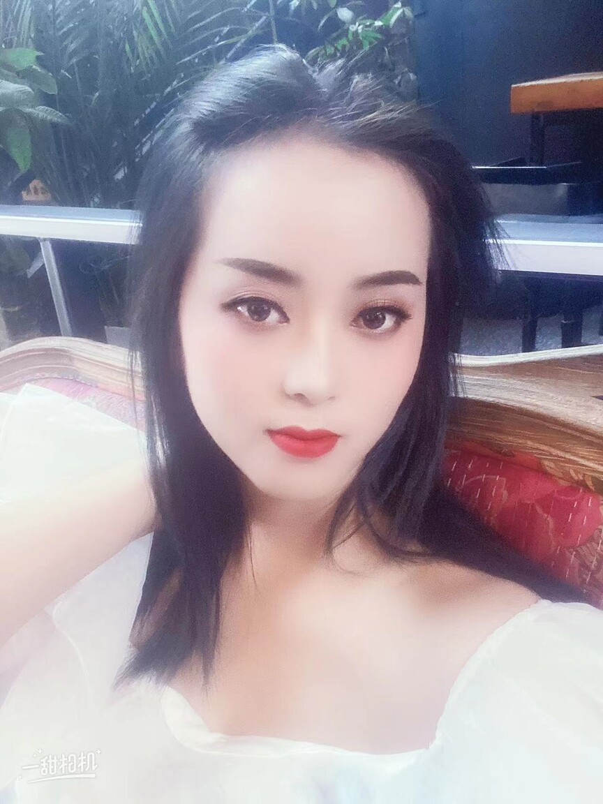 Liyingying foreign bride show